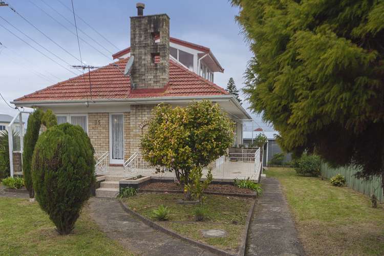 35 Archibald Road Kelston_12