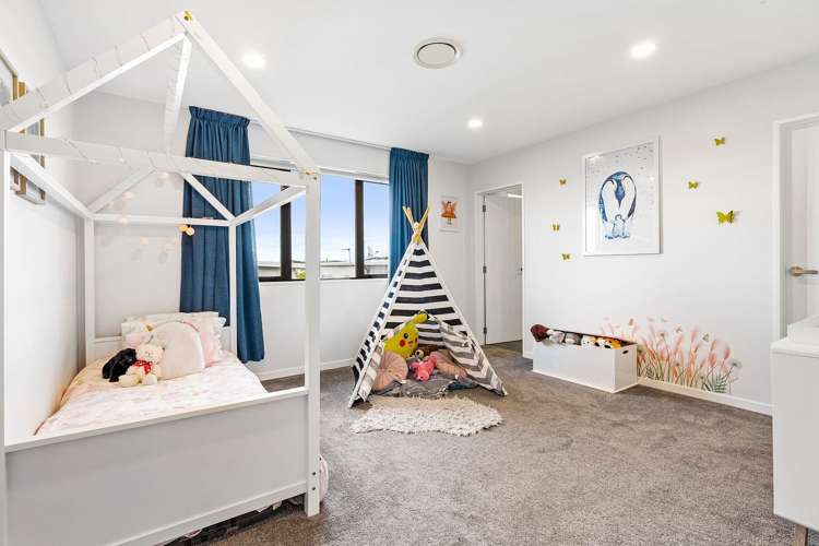 1 Crompton Place Orewa_11