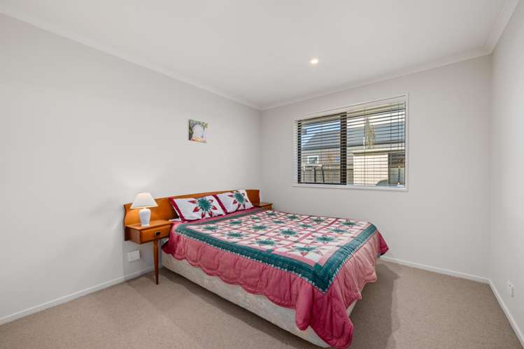 50 Harvard Road Burleigh_12
