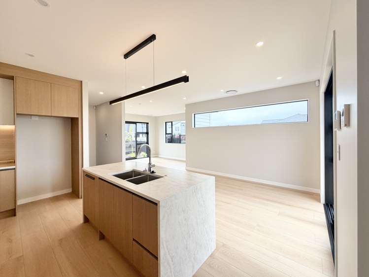 105 Parish Drive Milldale_3