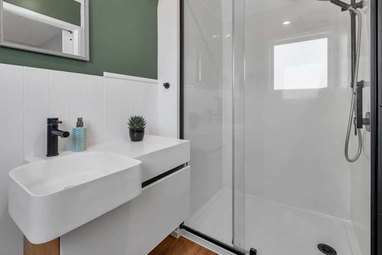 1 Rose Place Te Kamo_11