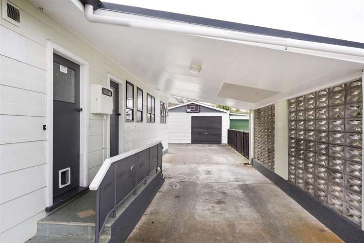 6 Oldfield Place Bulls_16