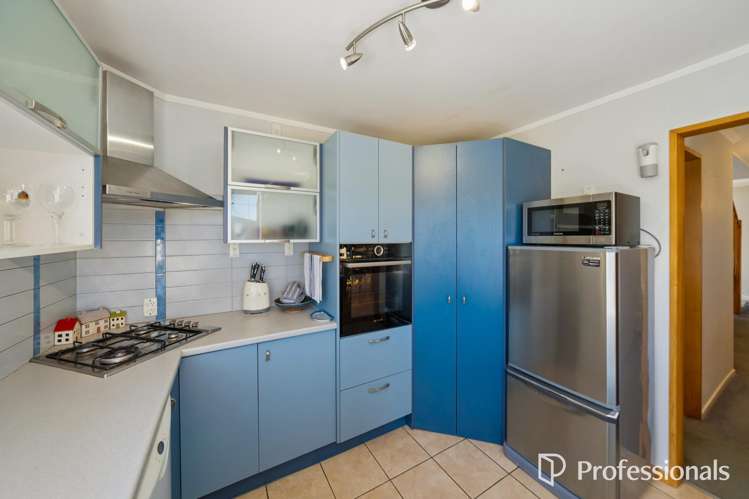 8 and 10 Lord Street Stokes Valley_11