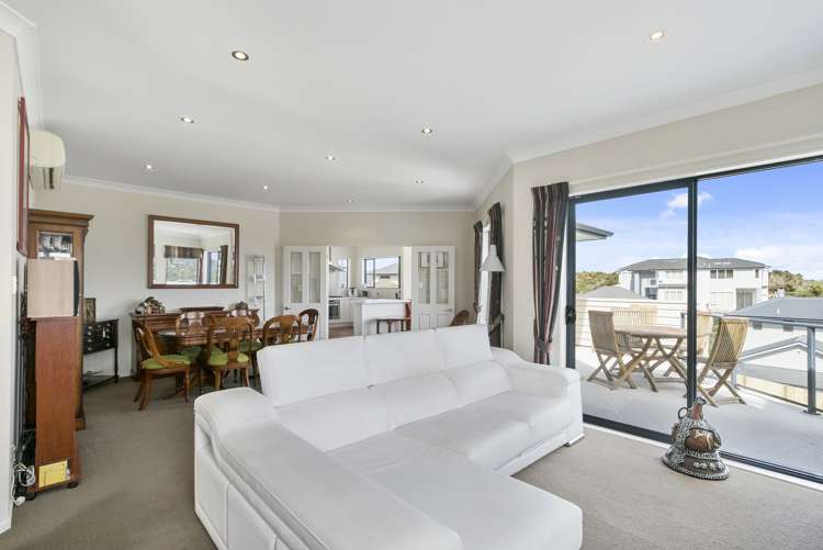 86 Cypress Drive Maungaraki_1