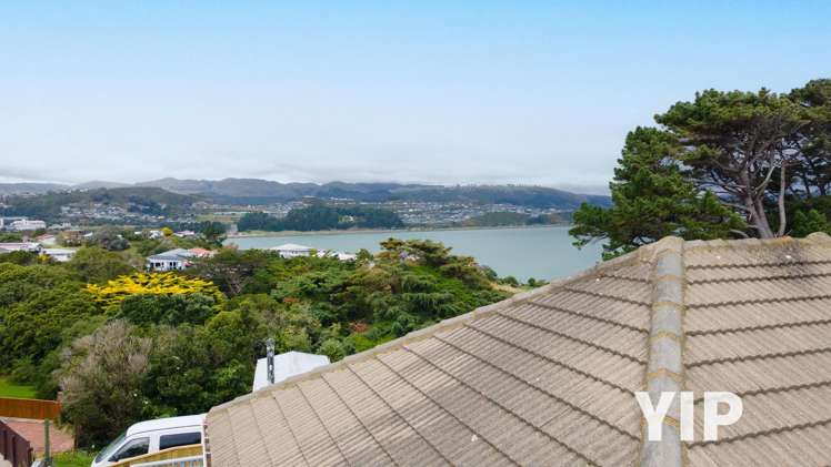 34 Spur Grove Titahi Bay_8