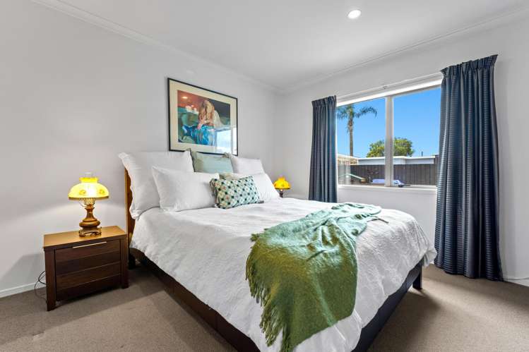 2b Shanley Crescent Waiuku_12