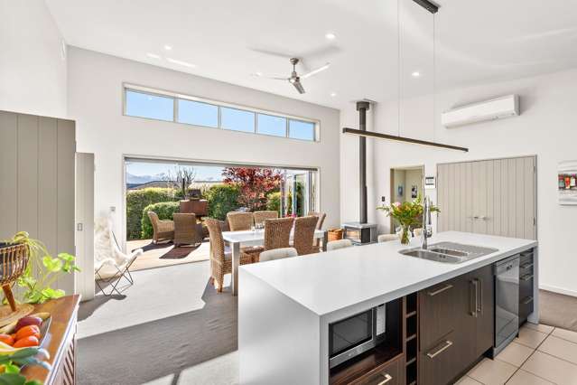 8 Pearce Place Wanaka_2