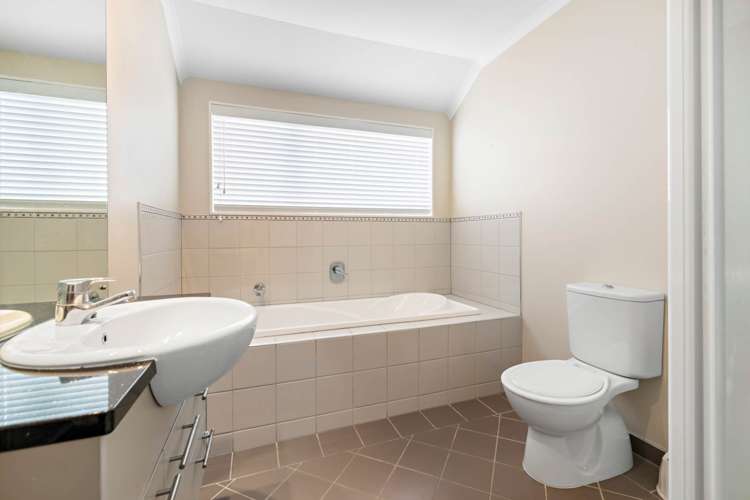 10 Tornish Drive Flat Bush_17