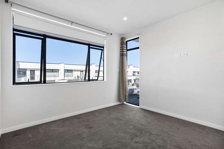 24 Moho Lane_4
