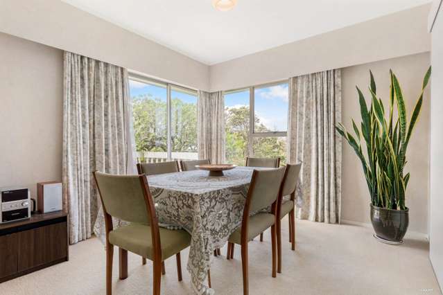 2/14 Knightsbridge Drive Forrest Hill_2