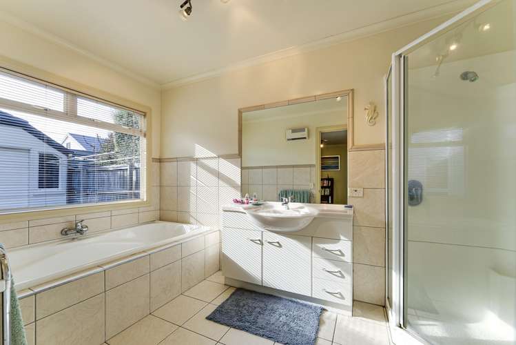 22 Heritage Crescent Richmond_20