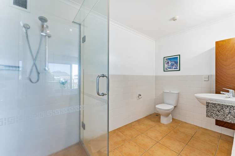 301/178 Marine Parade Mt Maunganui_12