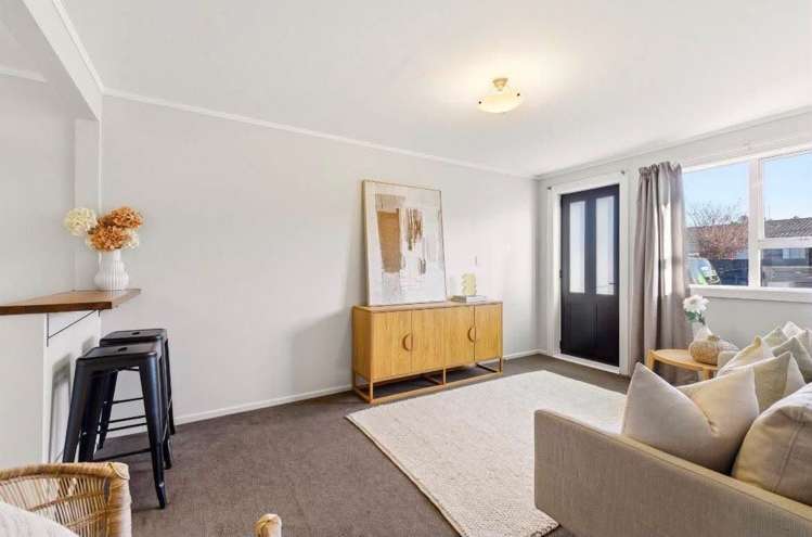 2/22 Holly Road St Albans_1