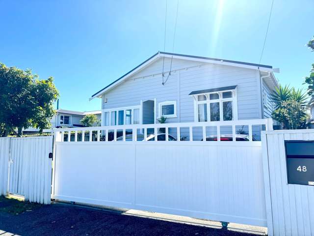 3 BEDROOM CLASSIC - ONEHUNGA FAMILY HOME