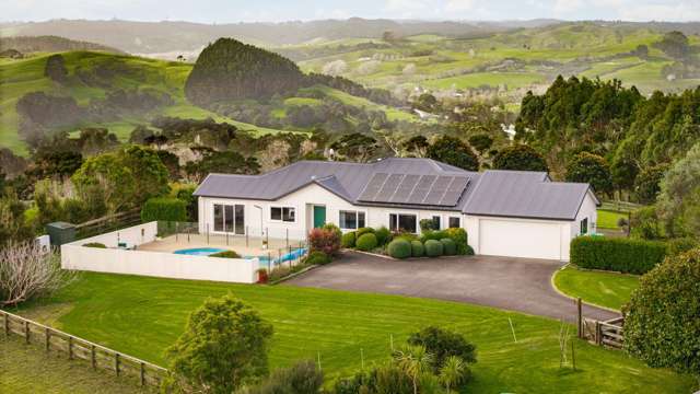 1382 Old North Road Helensville_4