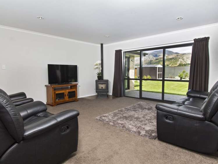 23 Magnetic Place Cromwell_3