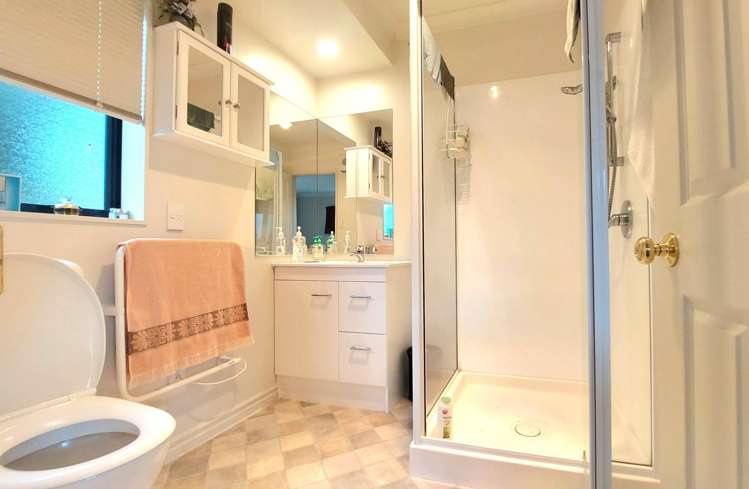 6 Tuscany Place 1115_14