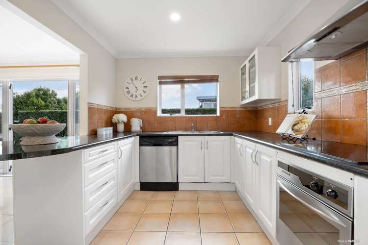 38 Carlton Street Hillsborough_9