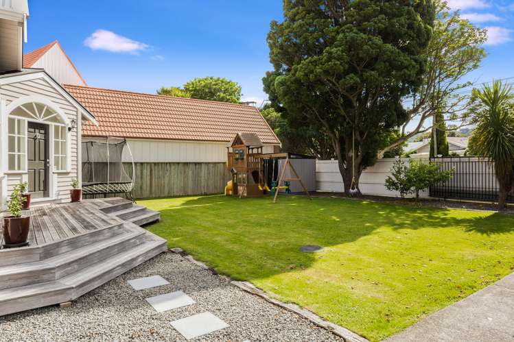 2 Puriri Street Miramar_17