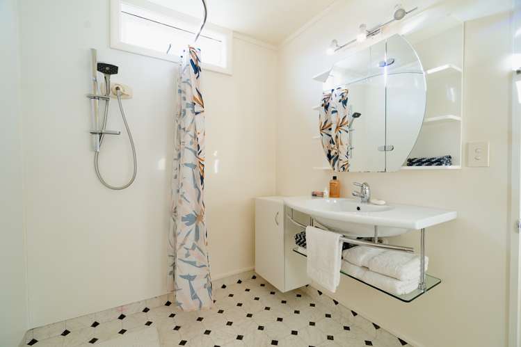 708 Portobello Road Broad Bay_14