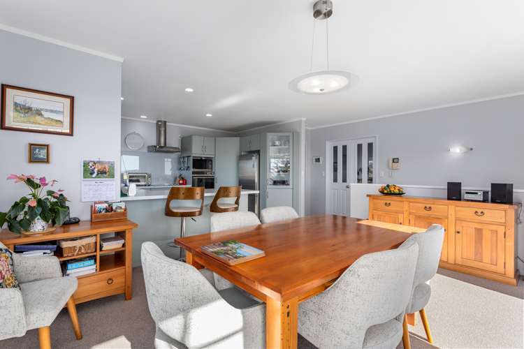 10 Island View Heights Coastlands_18