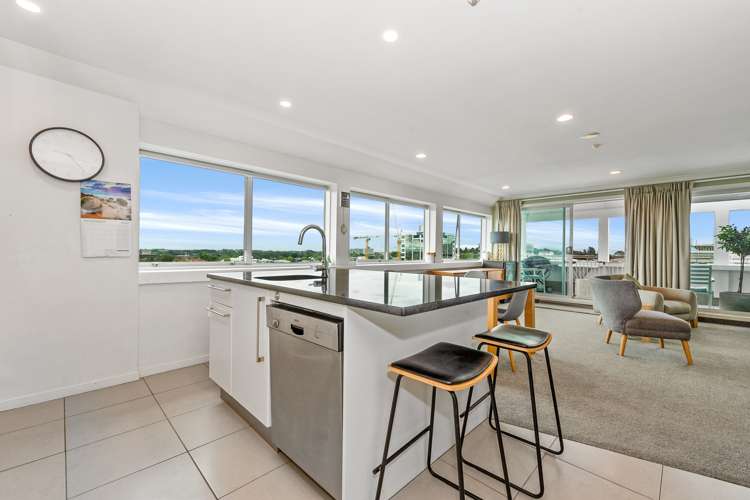 82/312 Victoria Street Hamilton Central_5