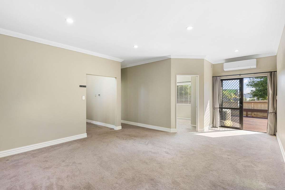 30 Scarlet Oak Drive_2