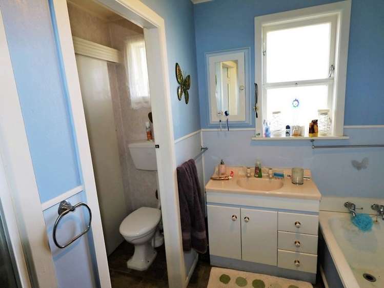 134 Broadway Carterton_12