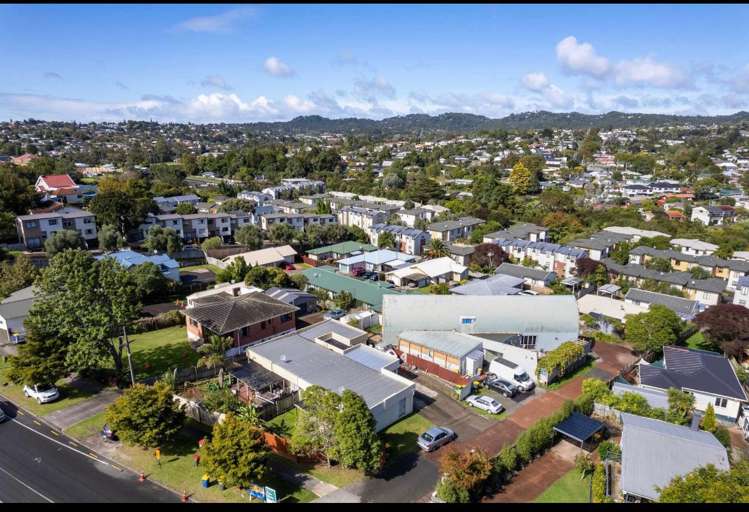 1/322 West Coast Road Glen Eden_13