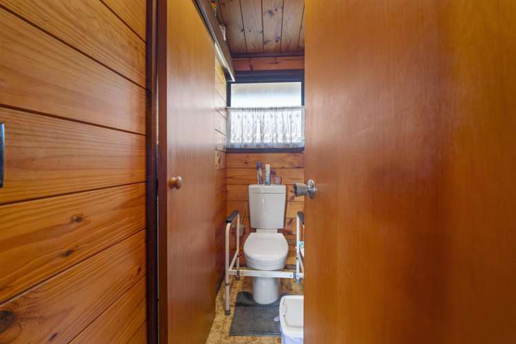 92 High Street Eltham_12