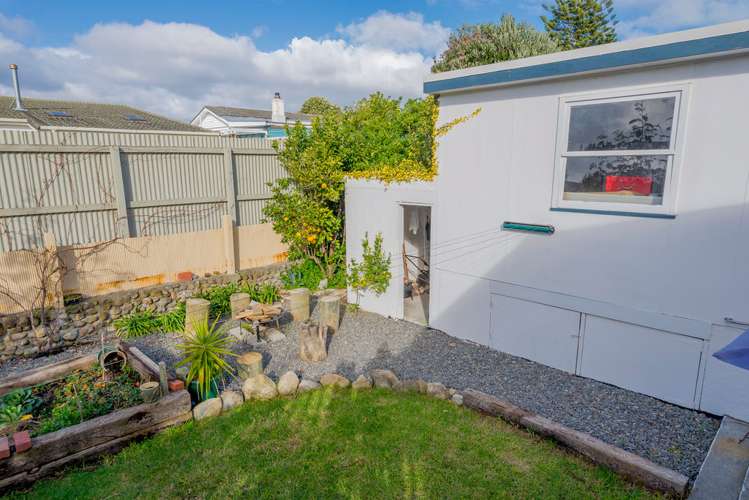 55 Marine Parade Paraparaumu Beach_13