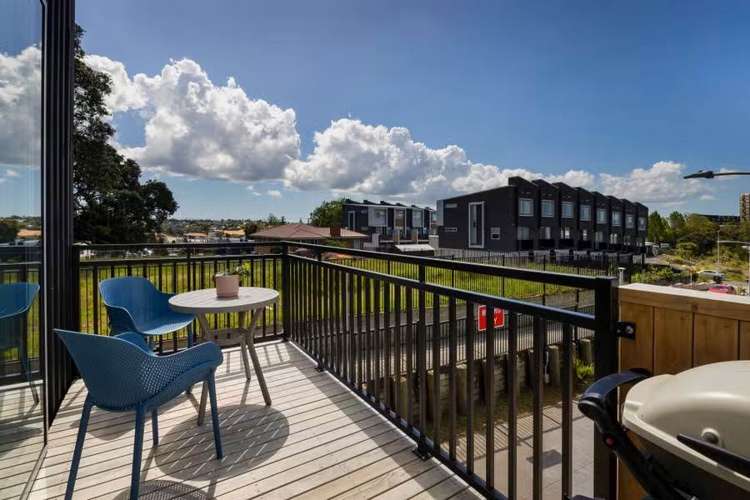 2 Wharetana Crescent New Lynn_4