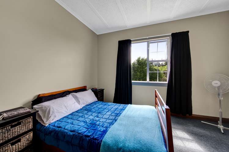 891 Bird Road Stratford_15