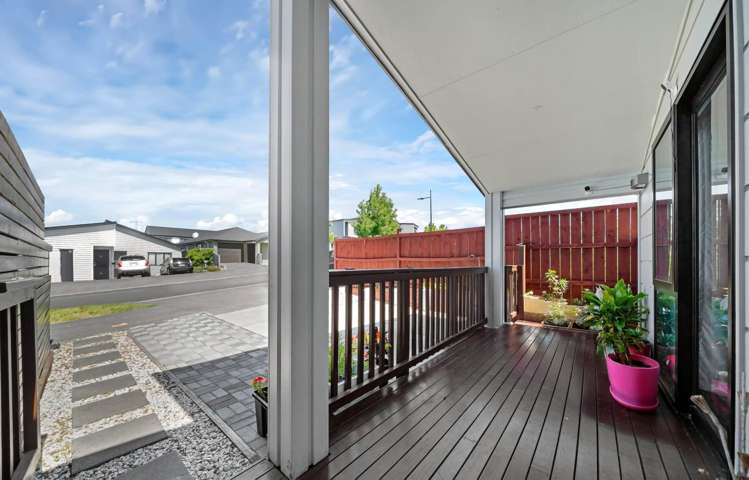42 Kahui Parade Karaka_6