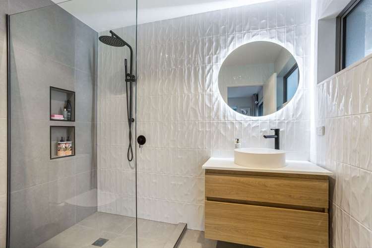 19 Churchouse Road Greenhithe_17