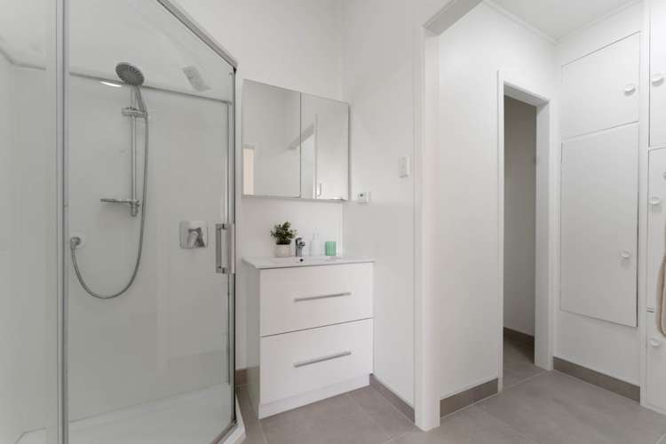 85 Pupuke Road Northcote_18