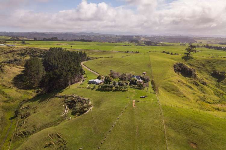 96 Hatton Road Awhitu_4