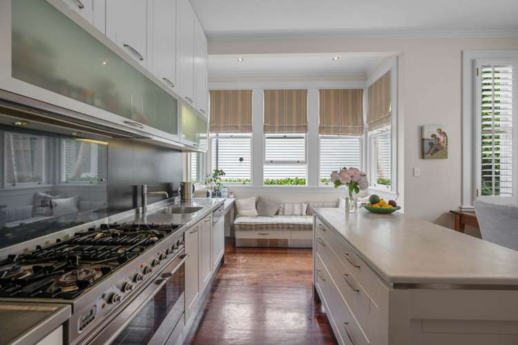 3 Jubilee Avenue Devonport_15