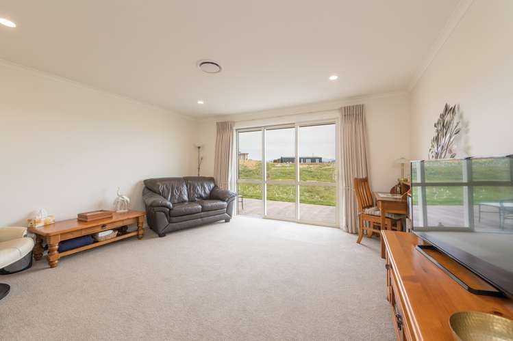 12 Mount Arthur View Redwood Valley_14