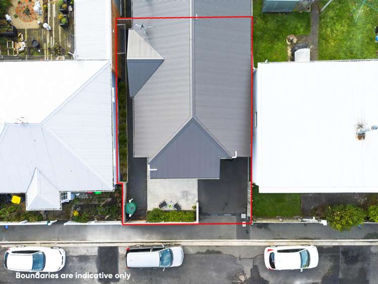 8 Edwin Street Caversham_21