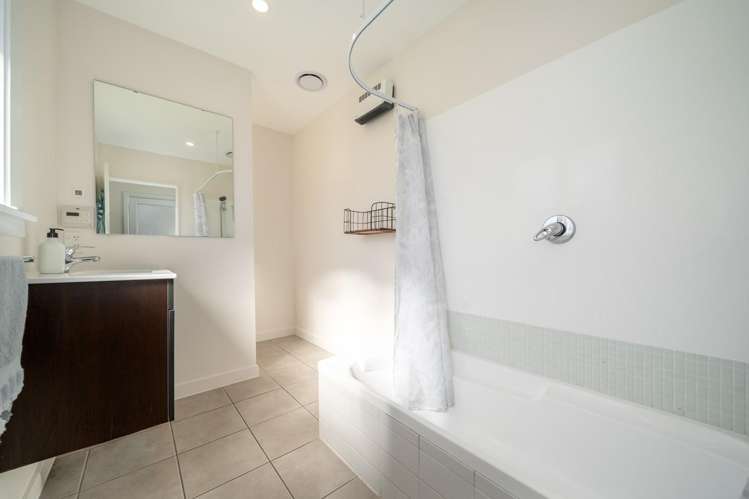 90 Joy Street Shirley_9
