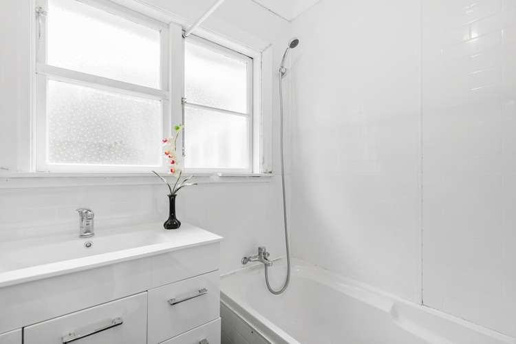 52 Kenmore Street 1316_8