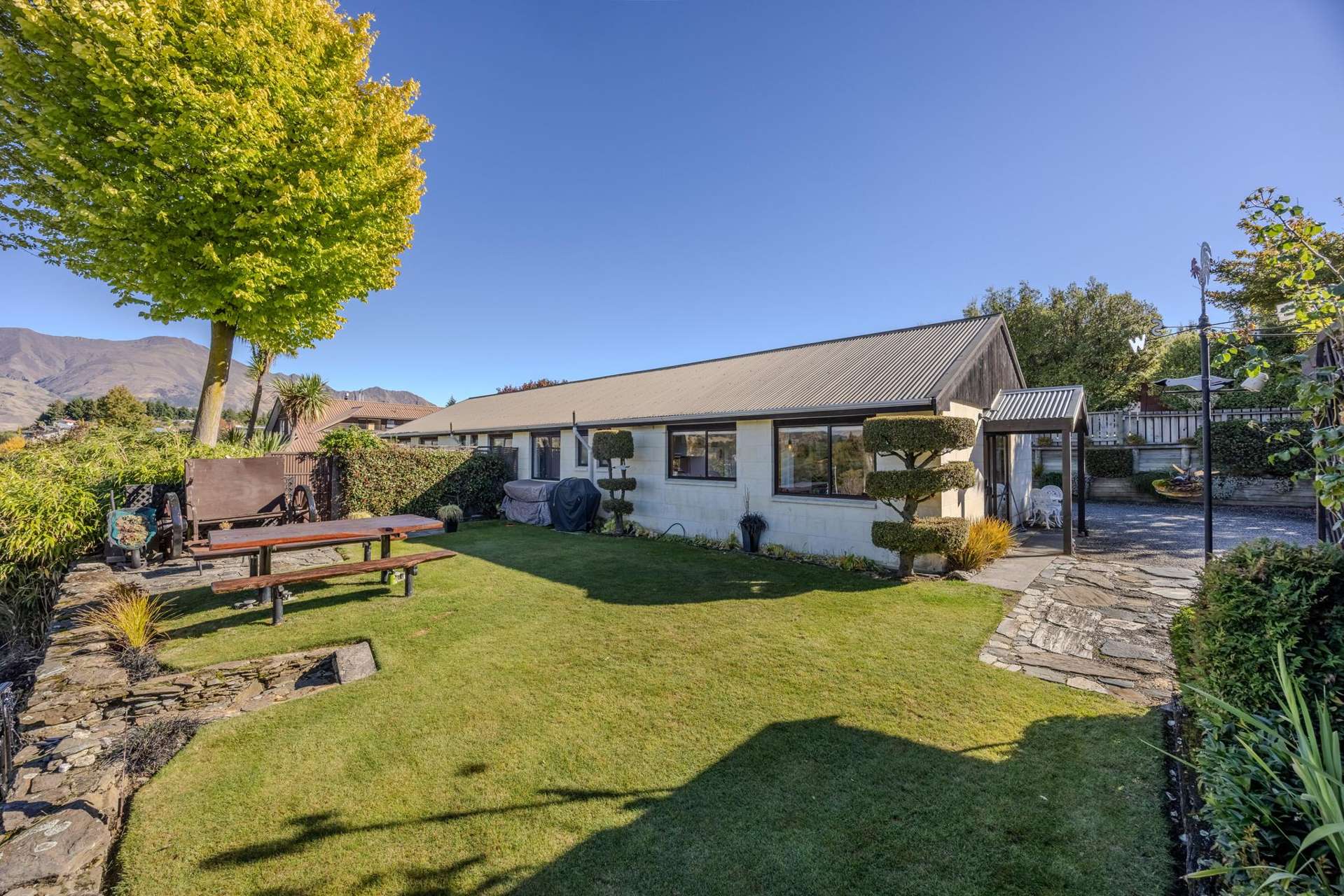 6B Mount Iron Drive Wanaka_0