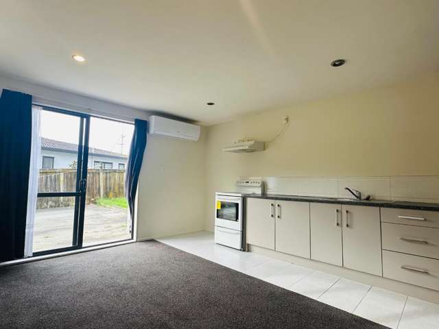 68A Bradbury Road Botany Downs_3