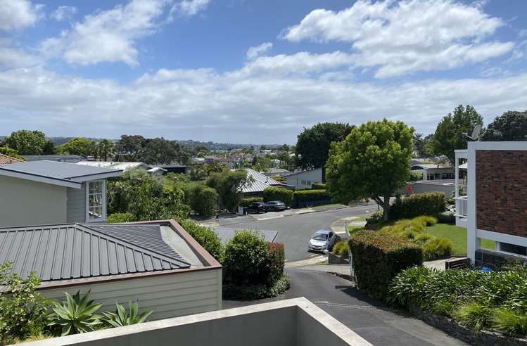 12 Saratoga Avenue Herne Bay_21