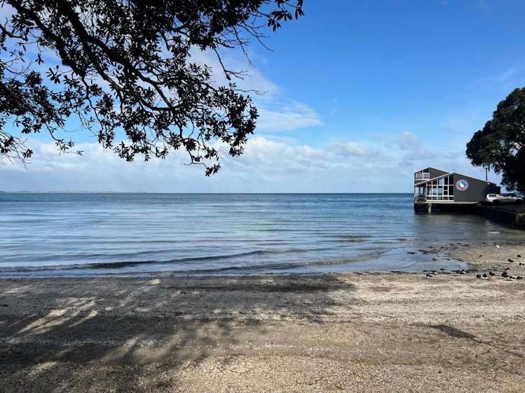 20 Valley Road Titirangi_4