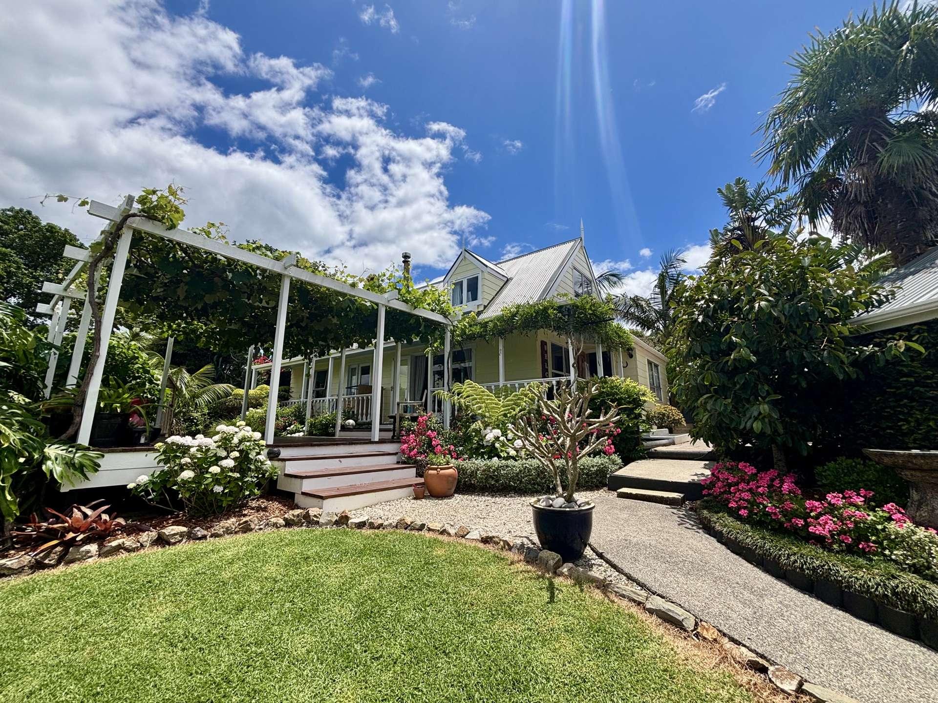 8 Grants Avenue Russell_0