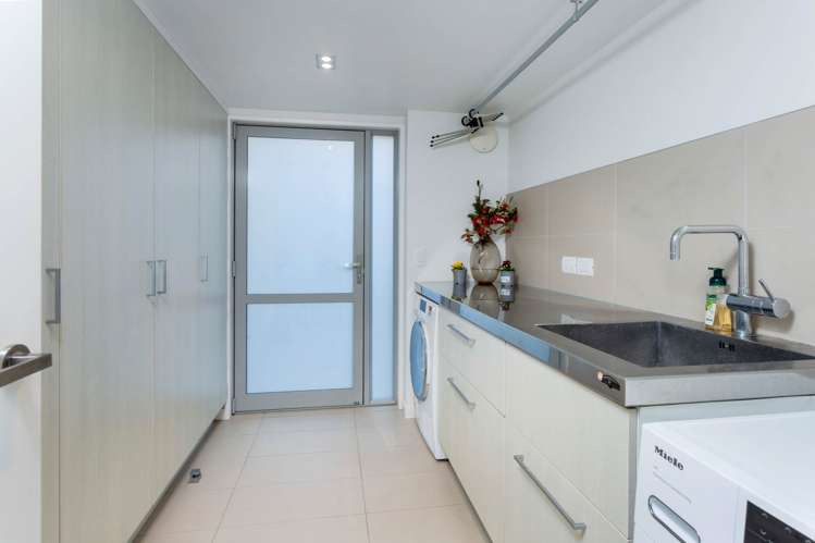 62 Seaview Road Castor Bay_39