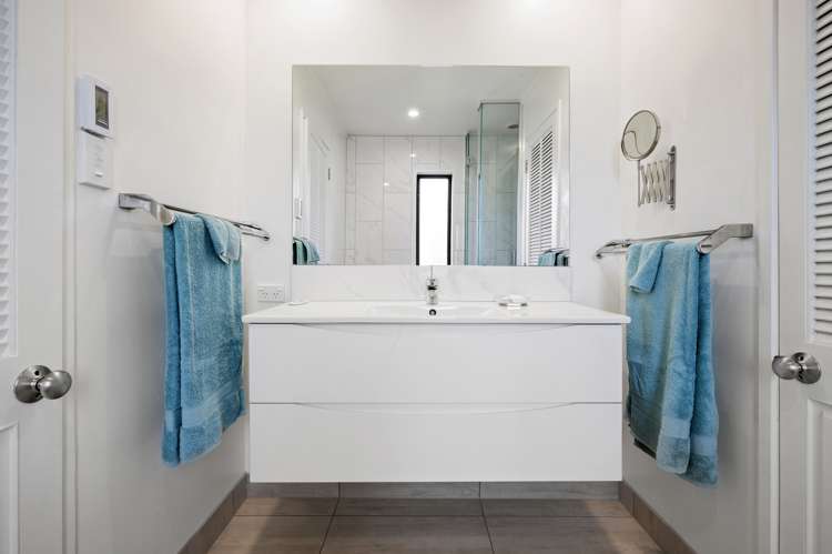 19a Clark Road Pahurehure_8