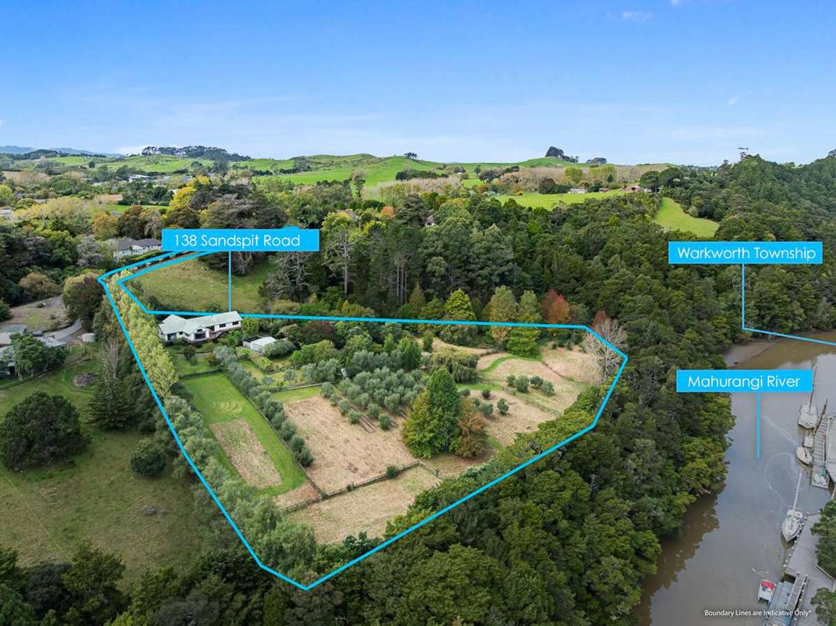 138 Sandspit Road_0